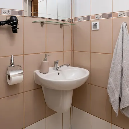 Cetniewo I ホームステイ Władysławowo