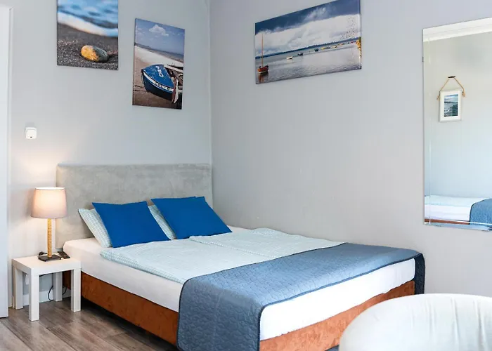 Cetniewo I Homestay *