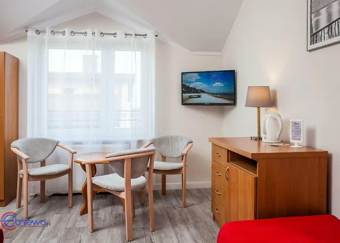 Cetniewo I Homestay *